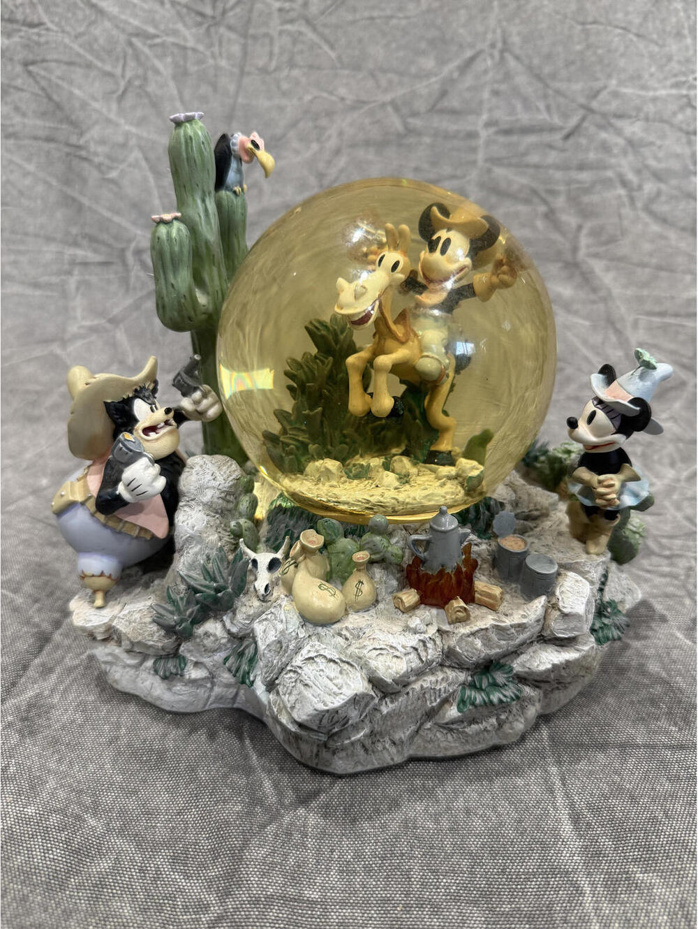 Disney Snow Globe Mickey Minnie Mouse Cowboy Music Box VTG